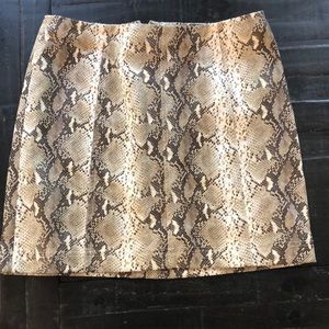 Pants store skirt